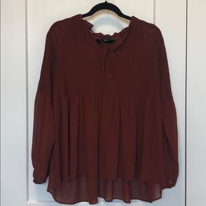 Ann Taylor long sleeve burgundy pleated blouse